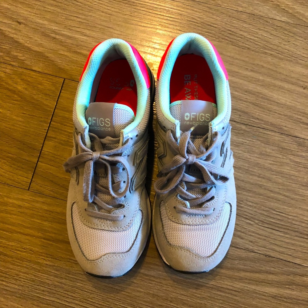 Figs New Balance 996